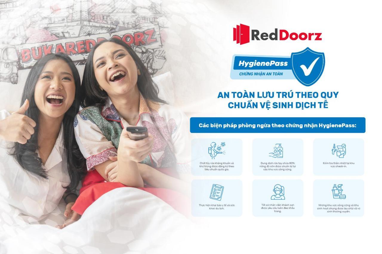 Reddoorz Near Tan Huong Market Хошимін Екстер'єр фото