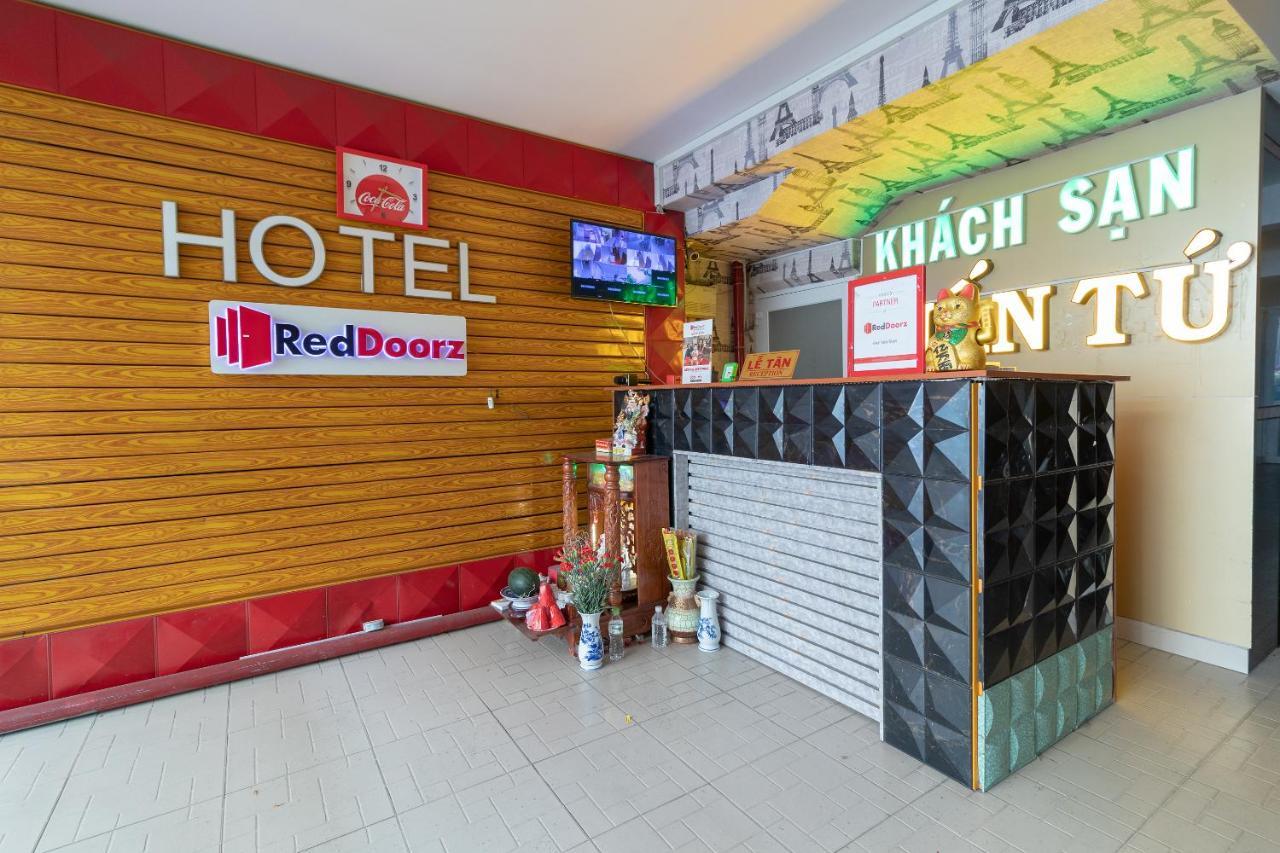 Reddoorz Near Tan Huong Market Хошимін Екстер'єр фото