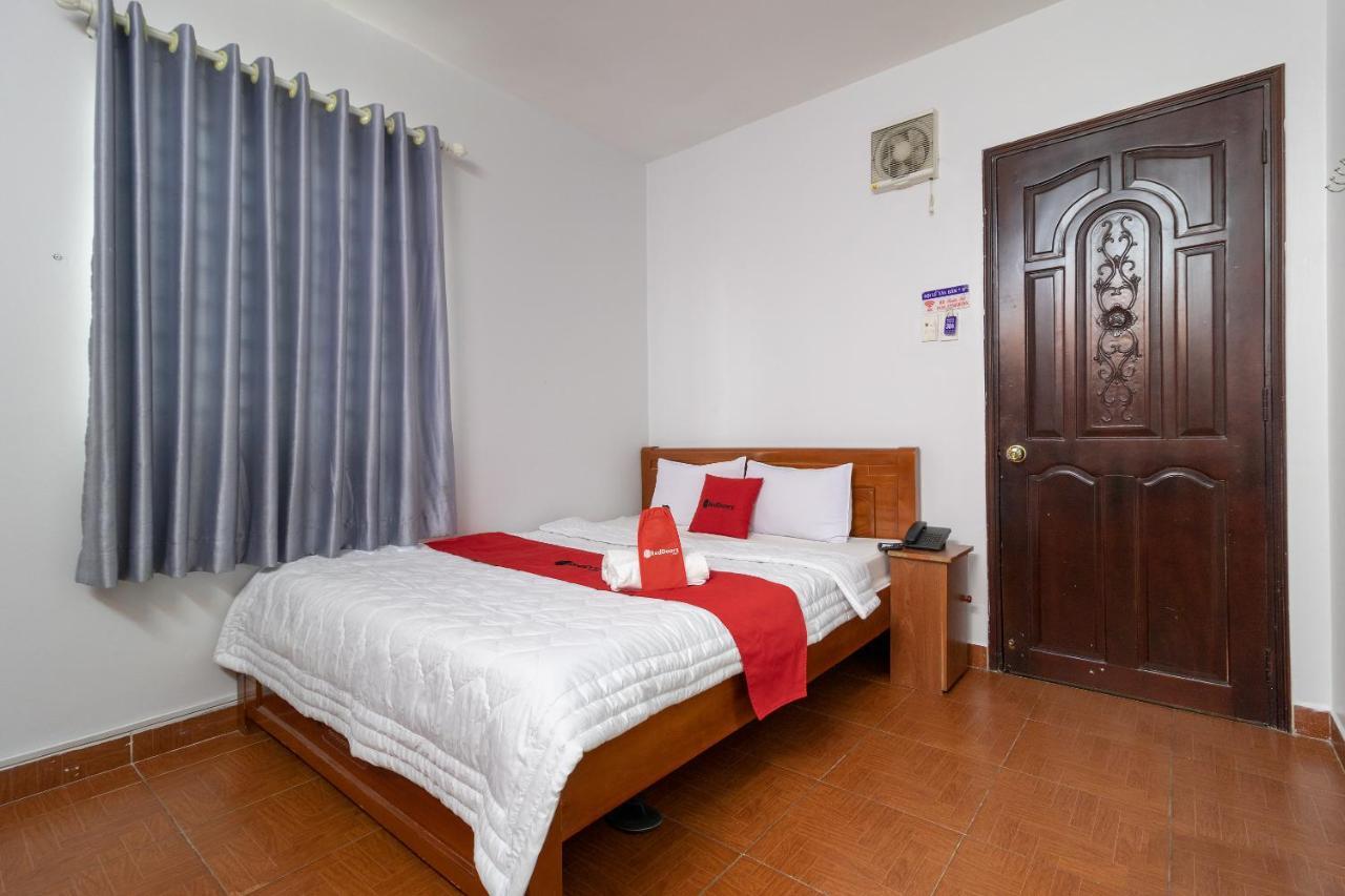 Reddoorz Near Tan Huong Market Хошимін Екстер'єр фото